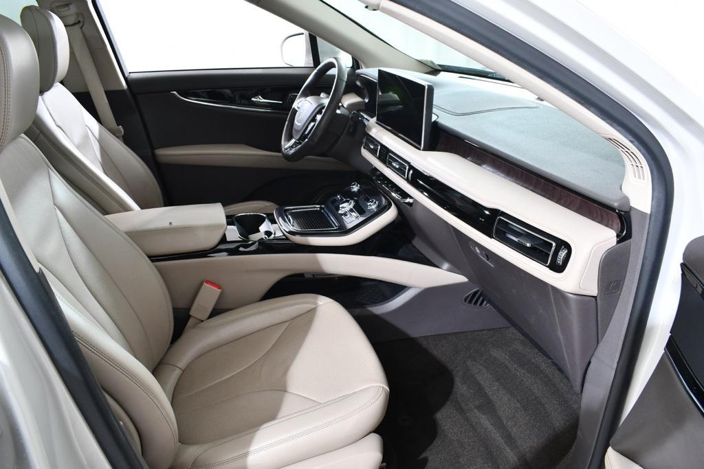 used 2022 Lincoln Nautilus car, priced at $35,355