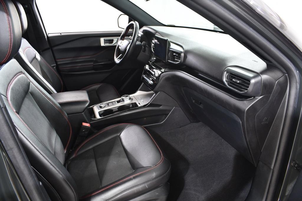used 2022 Ford Explorer car, priced at $35,155