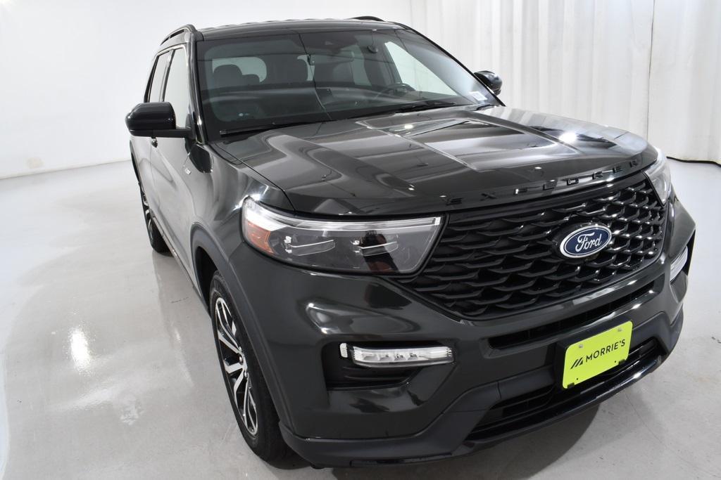 used 2022 Ford Explorer car, priced at $35,155