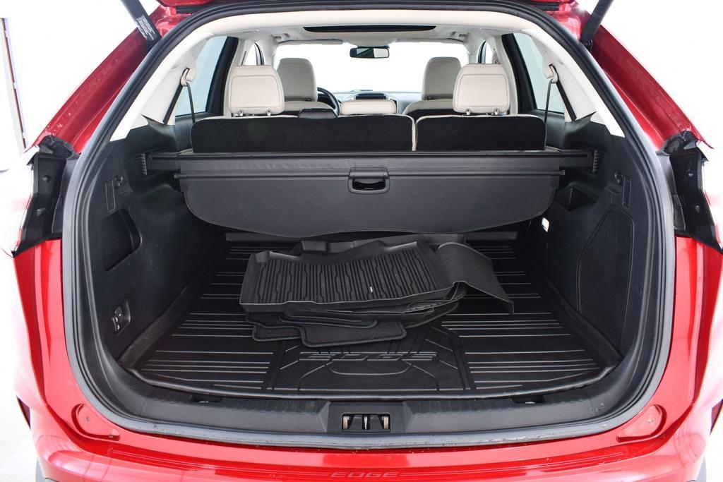 used 2022 Ford Edge car, priced at $30,555