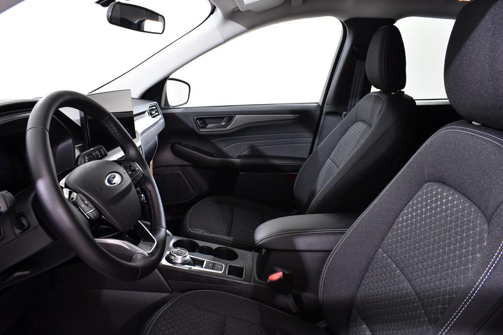 new 2025 Ford Escape car, priced at $31,577
