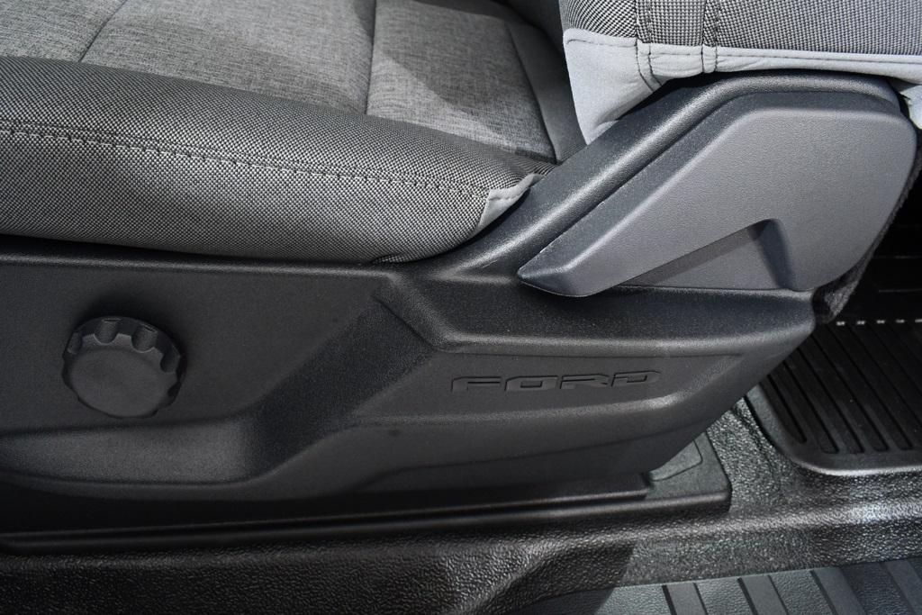 new 2025 Ford F-250 car, priced at $48,877