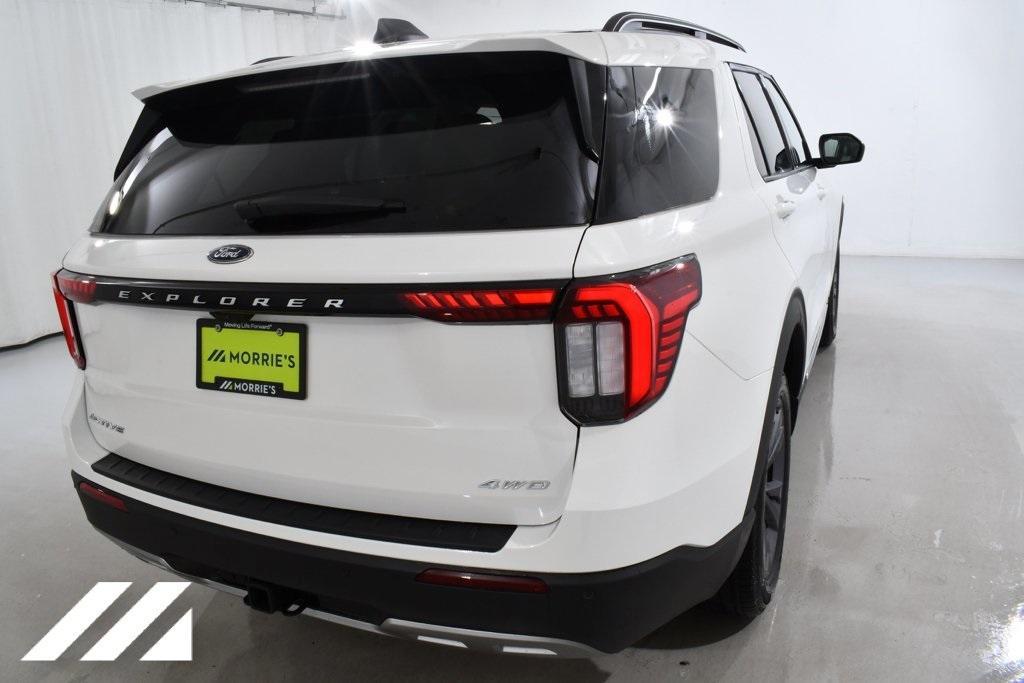 new 2025 Ford Explorer car, priced at $45,977