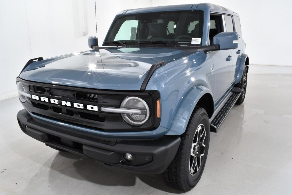 new 2025 Ford Bronco car, priced at $52,977