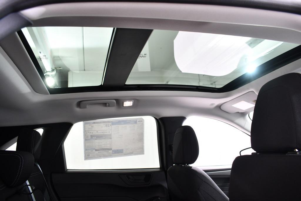 new 2025 Ford Escape car, priced at $33,577