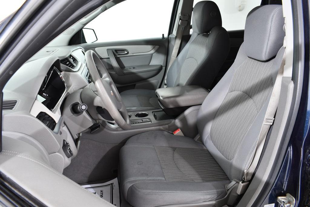 used 2015 Chevrolet Traverse car, priced at $5,855