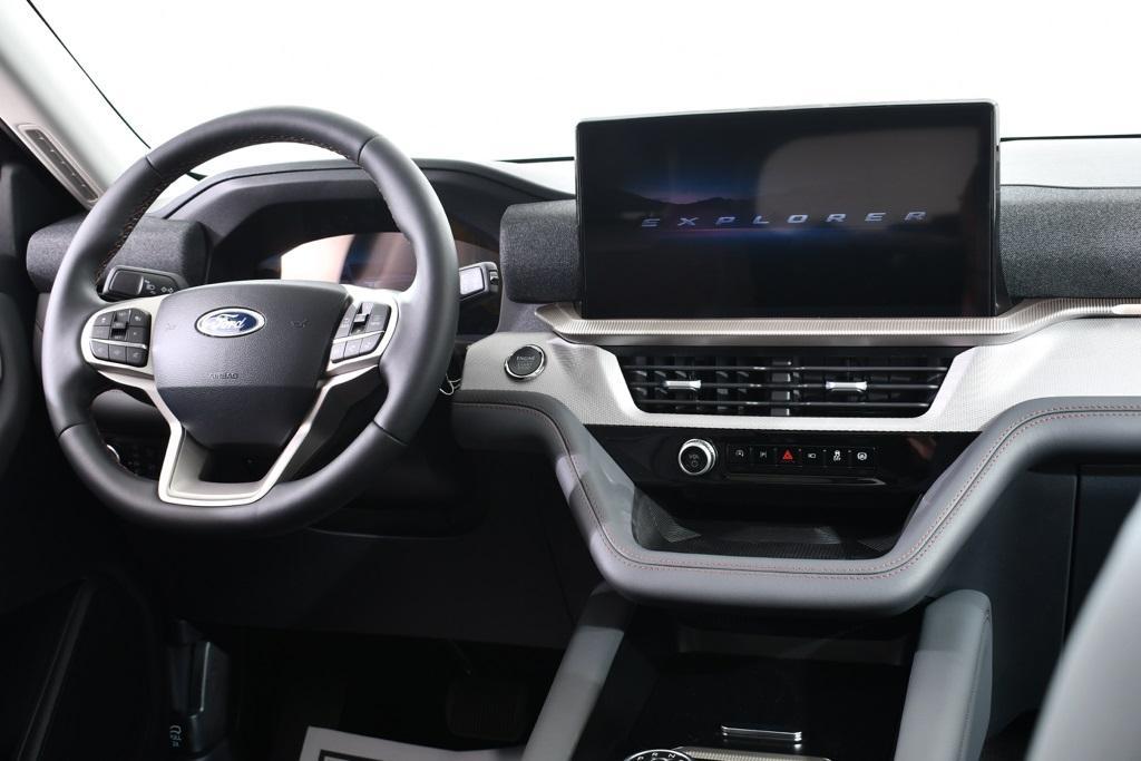 new 2025 Ford Explorer car, priced at $44,977
