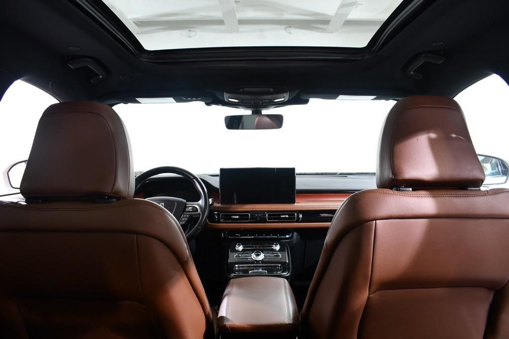 used 2022 Lincoln Nautilus car, priced at $37,655