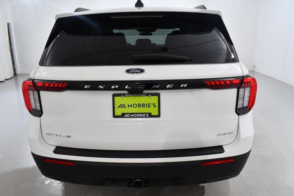 new 2025 Ford Explorer car, priced at $41,777