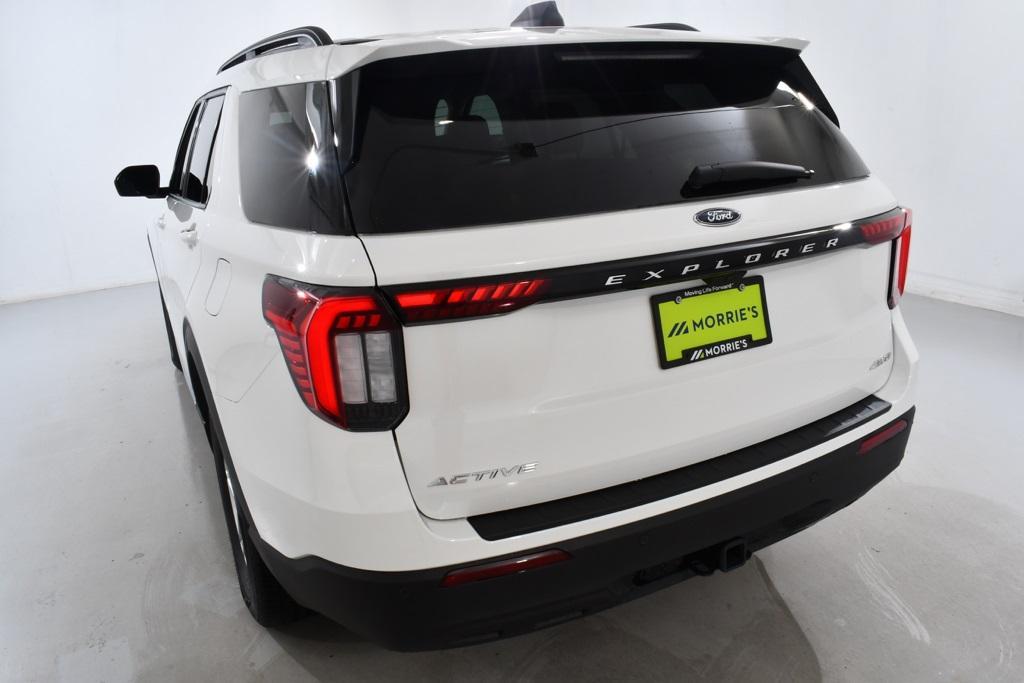 new 2025 Ford Explorer car, priced at $41,777