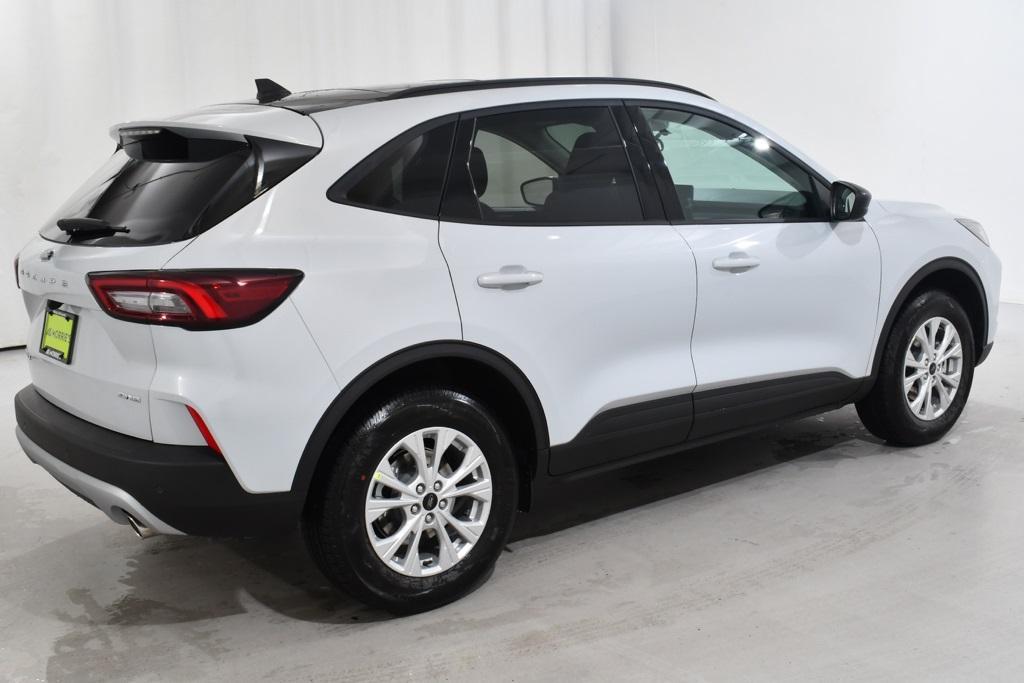 new 2025 Ford Escape car, priced at $33,477