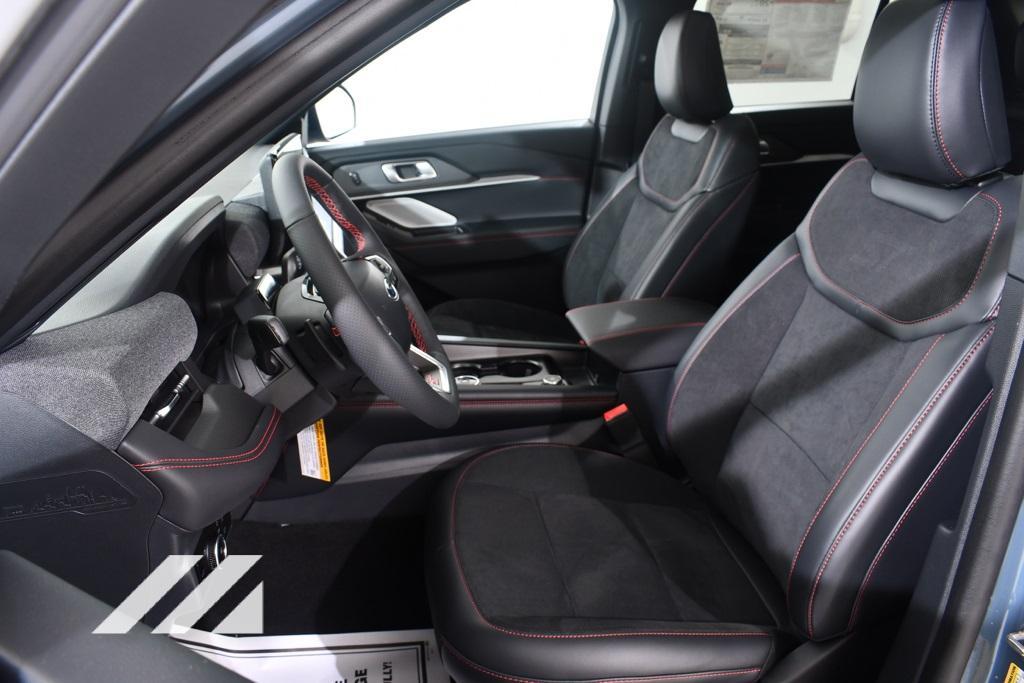 new 2025 Ford Explorer car, priced at $59,277