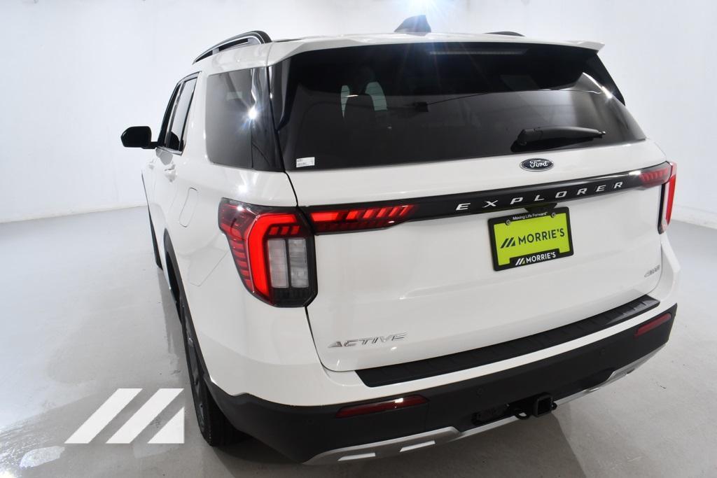 new 2025 Ford Explorer car, priced at $43,077