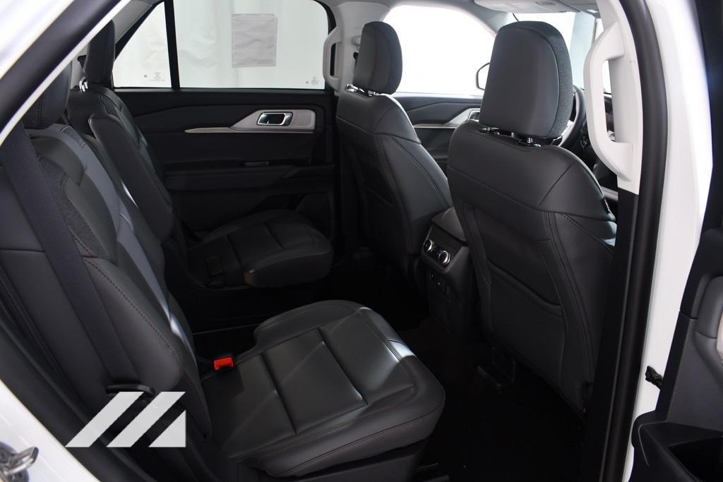 new 2025 Ford Explorer car, priced at $43,077