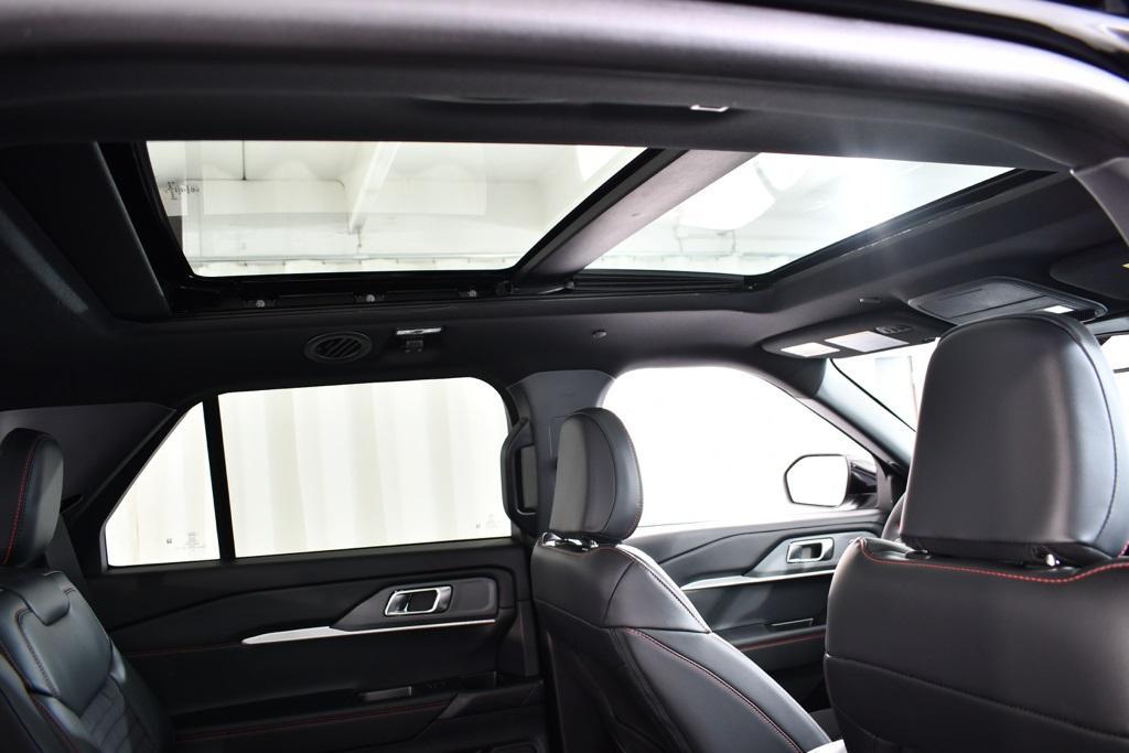 new 2025 Ford Explorer car, priced at $50,077