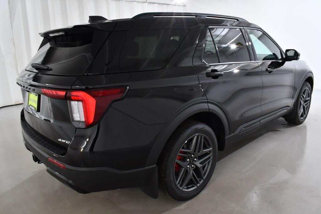 new 2025 Ford Explorer car, priced at $50,077
