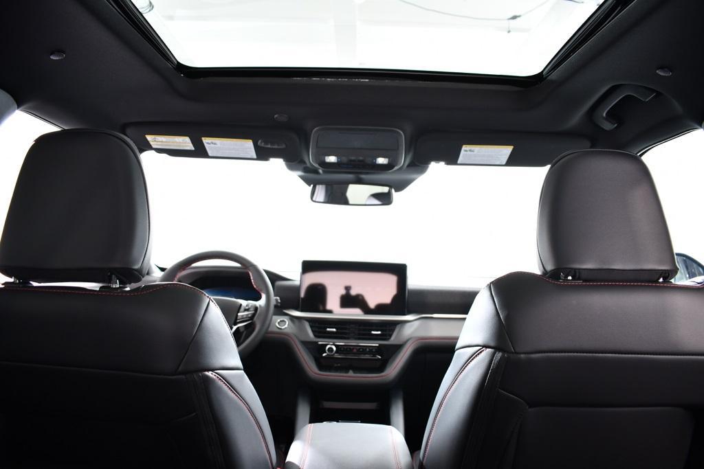 new 2025 Ford Explorer car, priced at $50,077