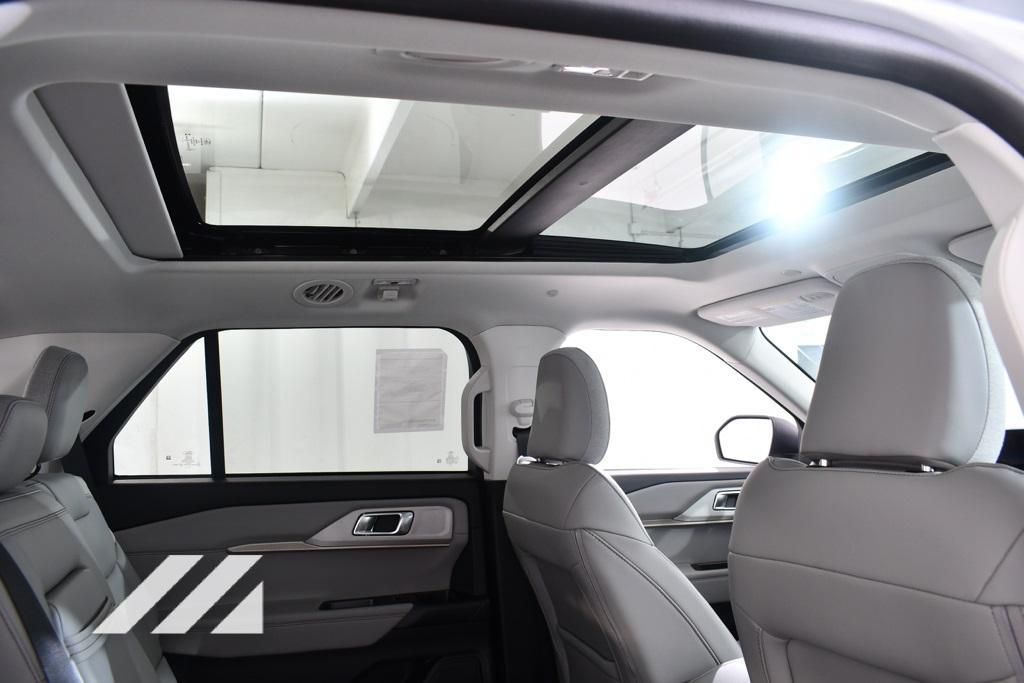 new 2025 Ford Explorer car, priced at $47,777
