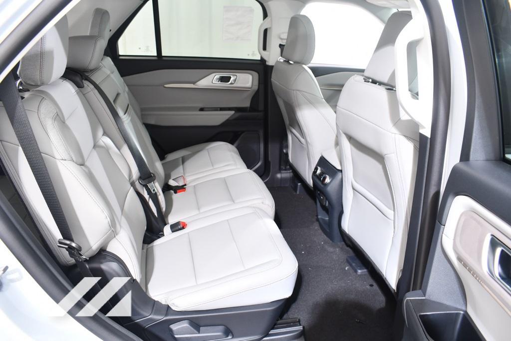 new 2025 Ford Explorer car, priced at $47,777