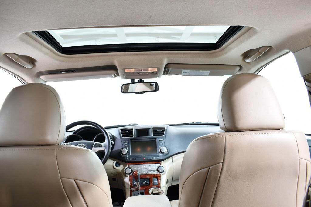 used 2012 Toyota Highlander car, priced at $14,255