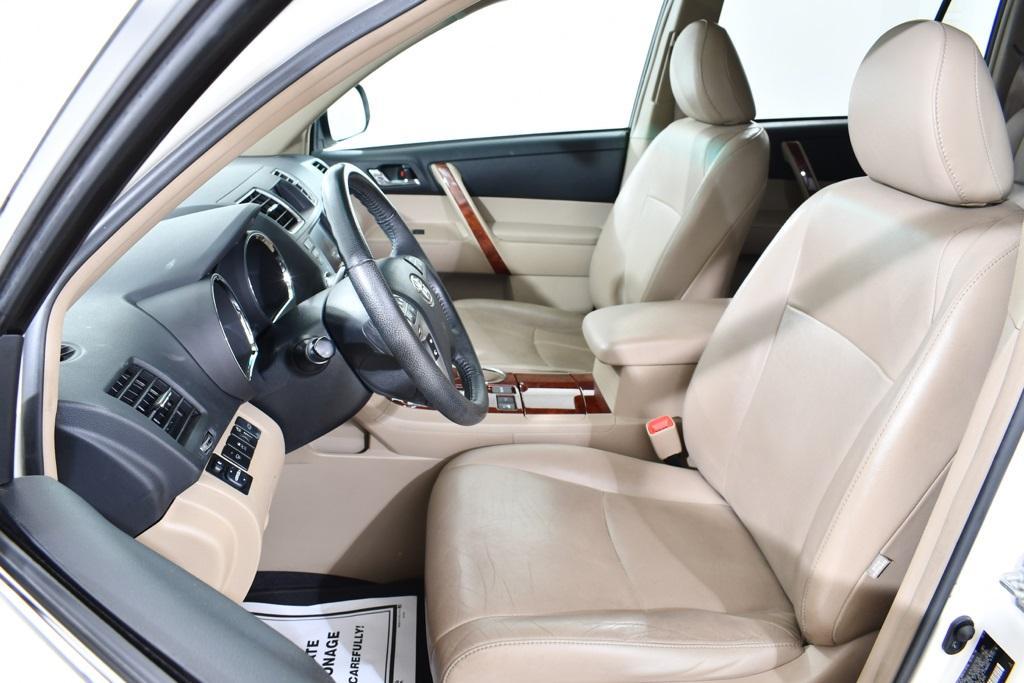 used 2012 Toyota Highlander car, priced at $14,255