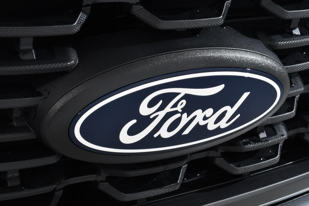 new 2025 Ford F-150 car, priced at $45,977