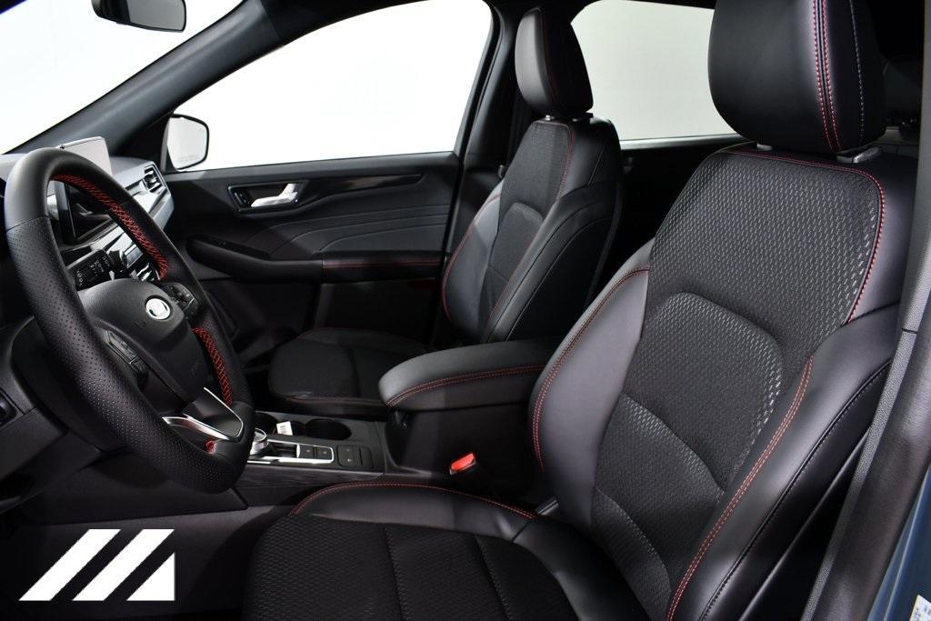 new 2025 Ford Escape car, priced at $31,777