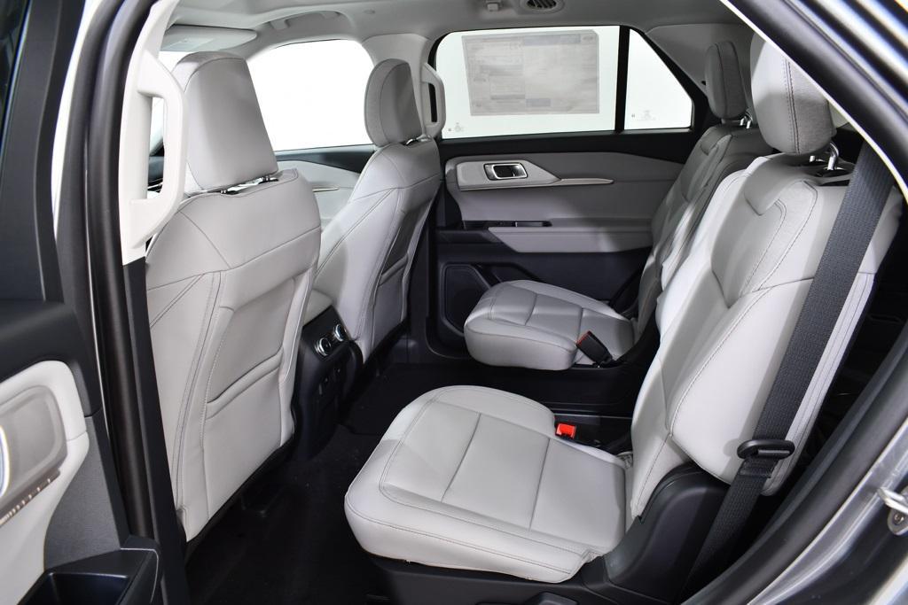 new 2025 Ford Explorer car, priced at $44,577