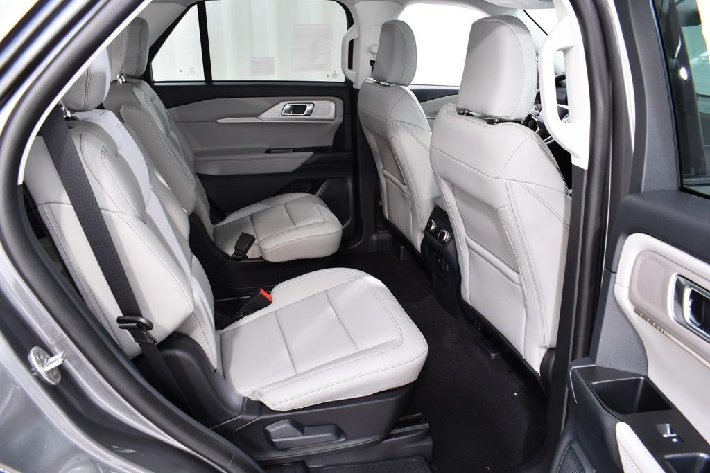 new 2025 Ford Explorer car, priced at $44,577