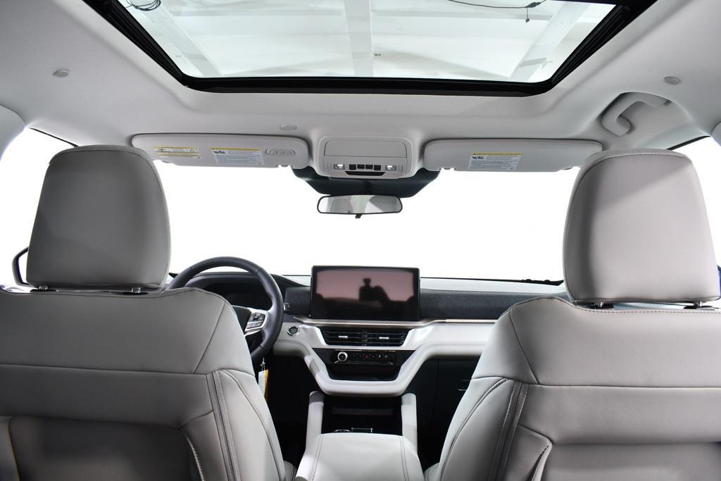 new 2025 Ford Explorer car, priced at $44,577