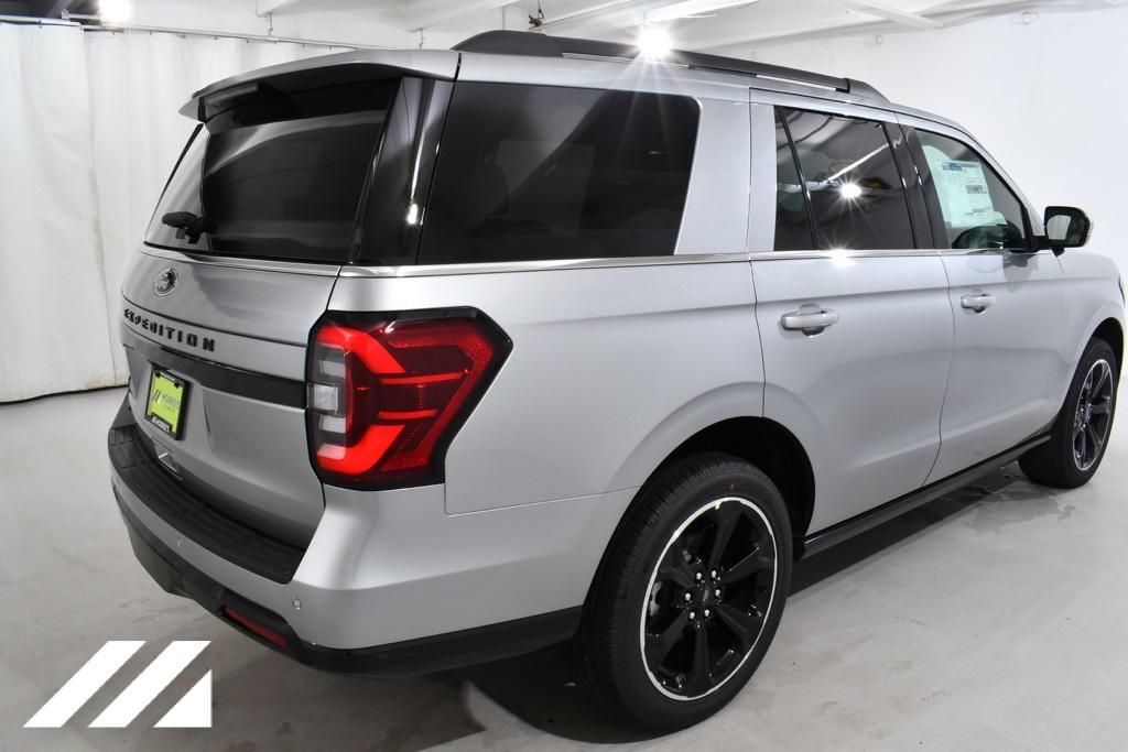 new 2024 Ford Expedition car, priced at $78,677
