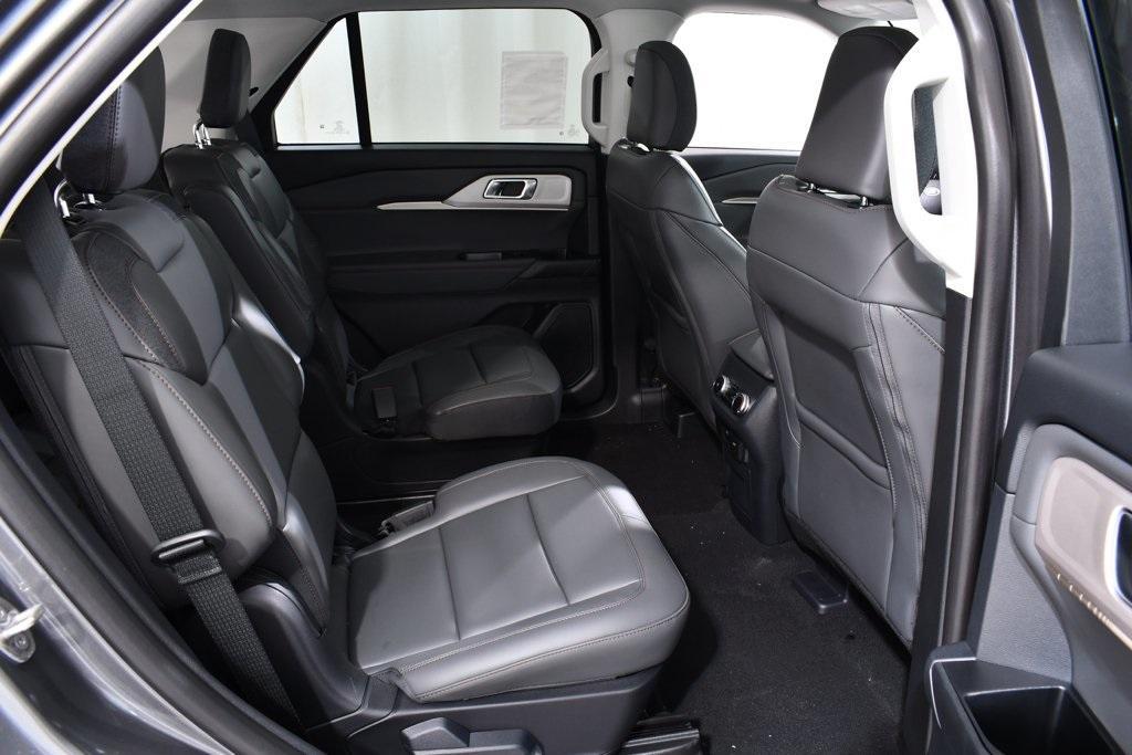 new 2025 Ford Explorer car, priced at $44,577