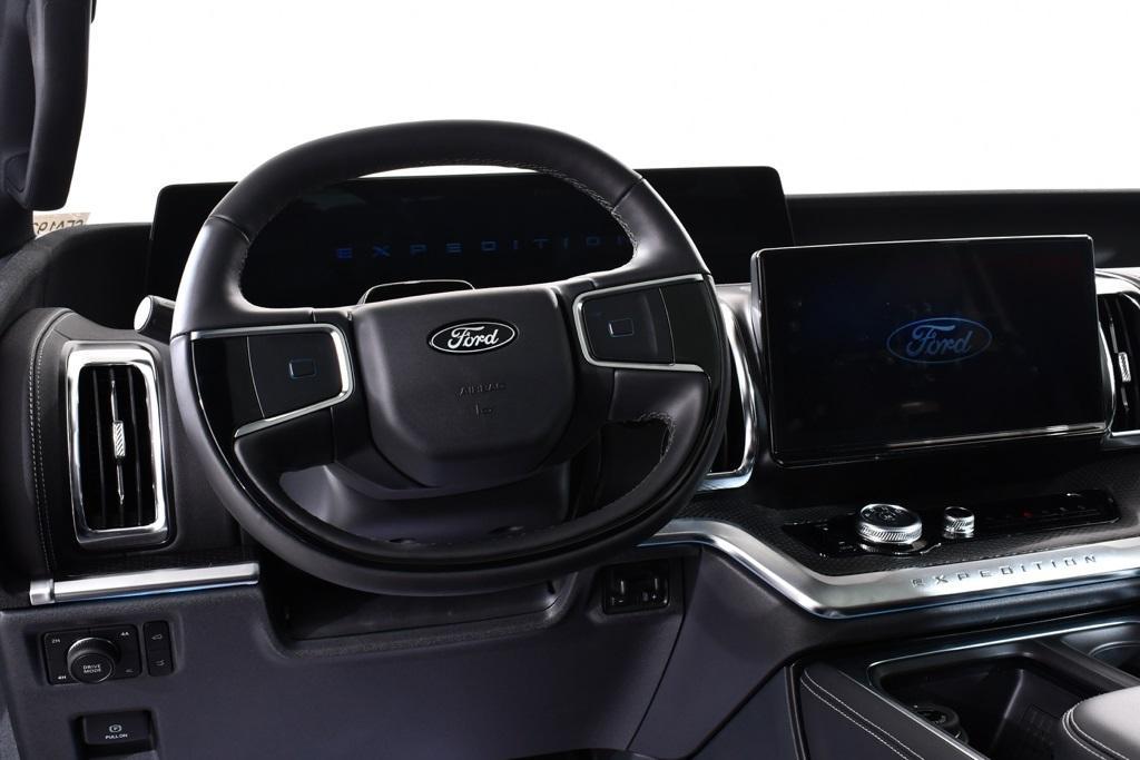 new 2025 Ford Expedition Max car, priced at $86,577