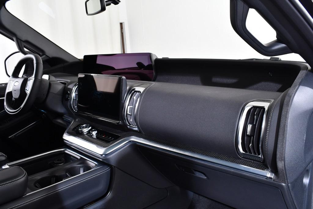 new 2025 Ford Expedition Max car, priced at $86,577