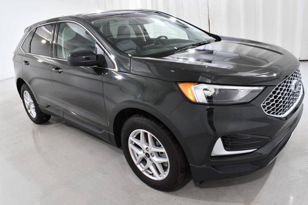 used 2023 Ford Edge car, priced at $27,155
