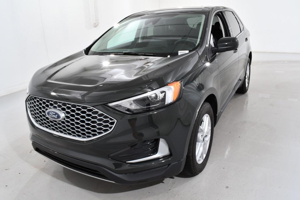 used 2023 Ford Edge car, priced at $27,155