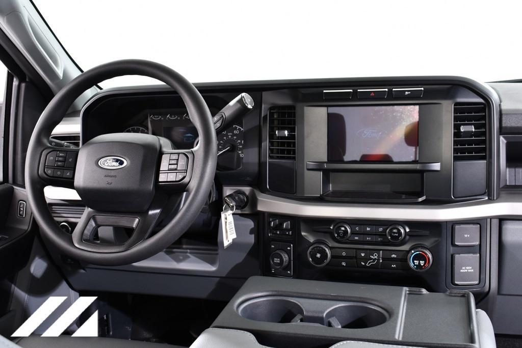 new 2024 Ford F-350 car, priced at $65,377