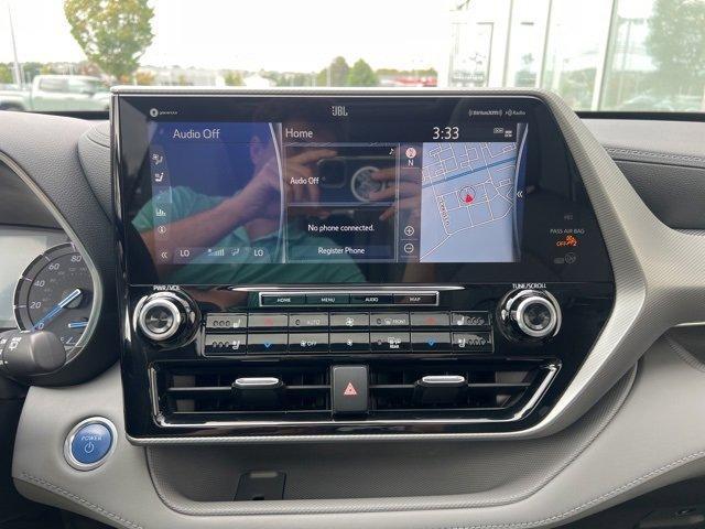 used 2020 Toyota Highlander Hybrid car, priced at $34,649