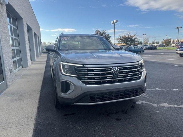 used 2024 Volkswagen Atlas car, priced at $34,999