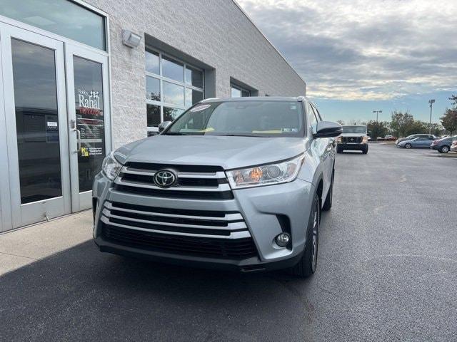 used 2019 Toyota Highlander car, priced at $29,749