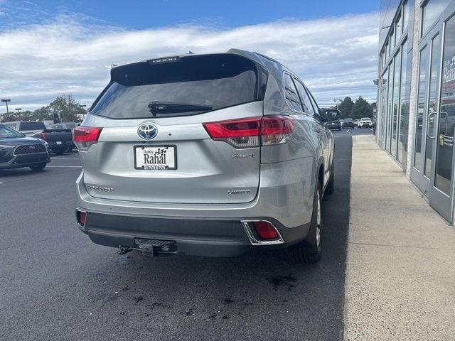 used 2019 Toyota Highlander Hybrid car, priced at $29,299