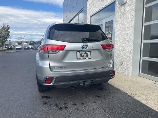 used 2019 Toyota Highlander Hybrid car, priced at $29,299