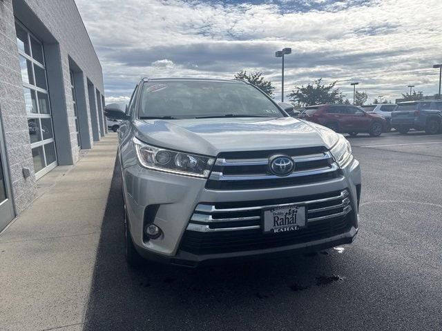 used 2019 Toyota Highlander Hybrid car, priced at $29,299