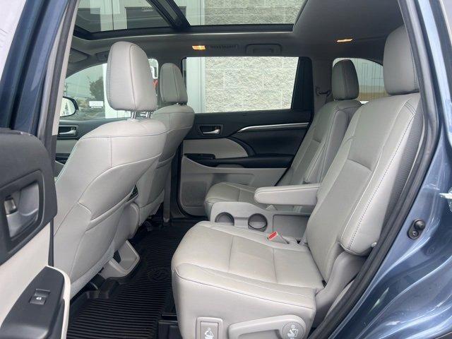 used 2018 Toyota Highlander car, priced at $29,698