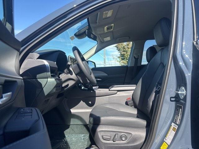 new 2026 Toyota Grand Highlander car, priced at $47,613