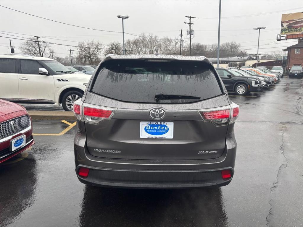 used 2015 Toyota Highlander car, priced at $16,950