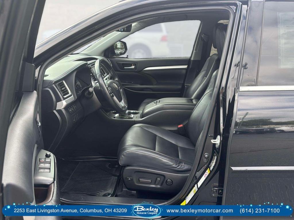 used 2019 Toyota Highlander car, priced at $24,950