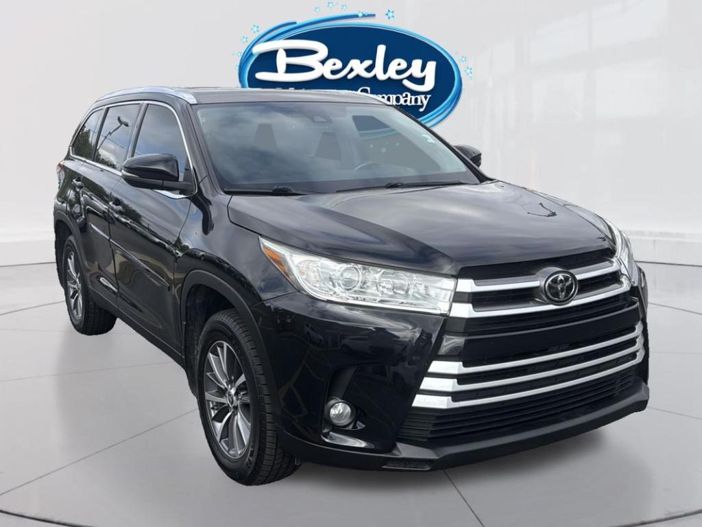 used 2019 Toyota Highlander car, priced at $24,950