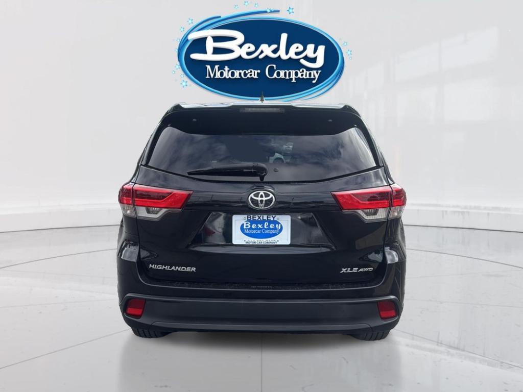 used 2019 Toyota Highlander car, priced at $24,950