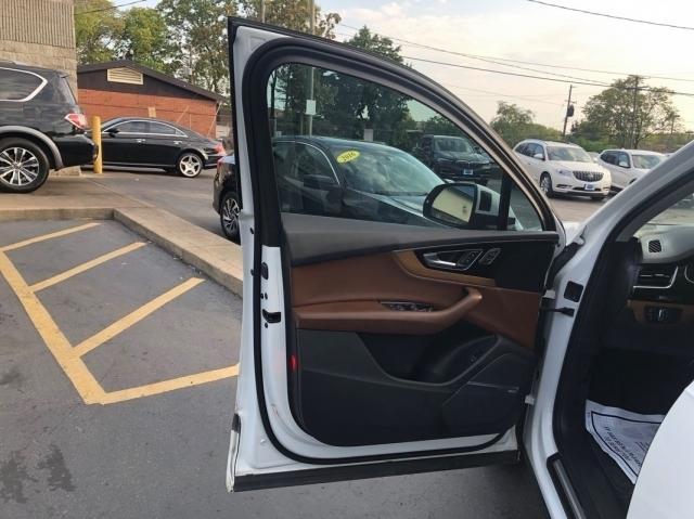 used 2017 Audi Q7 car, priced at $18,450